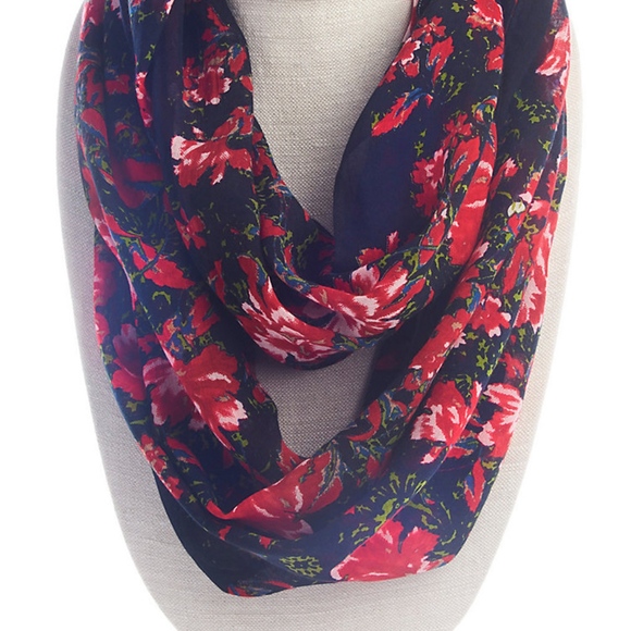 J. Jill Very Beautiful Floral Infinity Scarf NWT - Picture 3 of 4